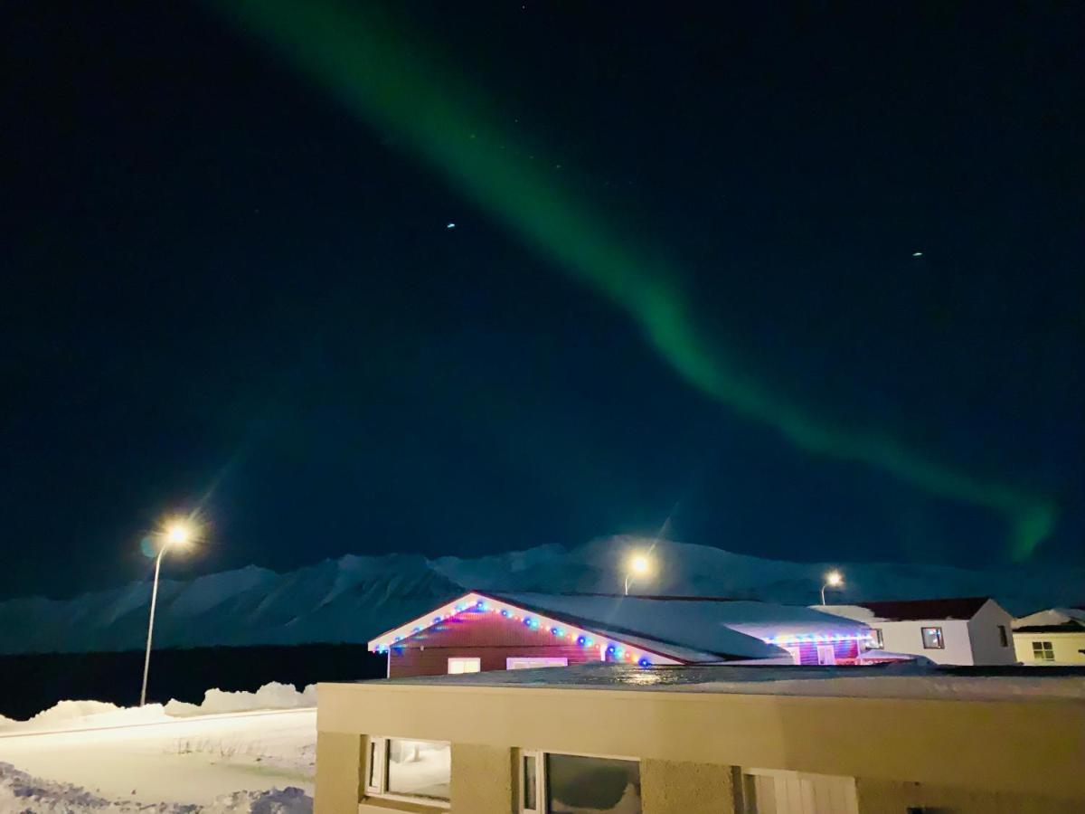 Waterfront Fjord House Hotel Arskogssandur Exterior photo